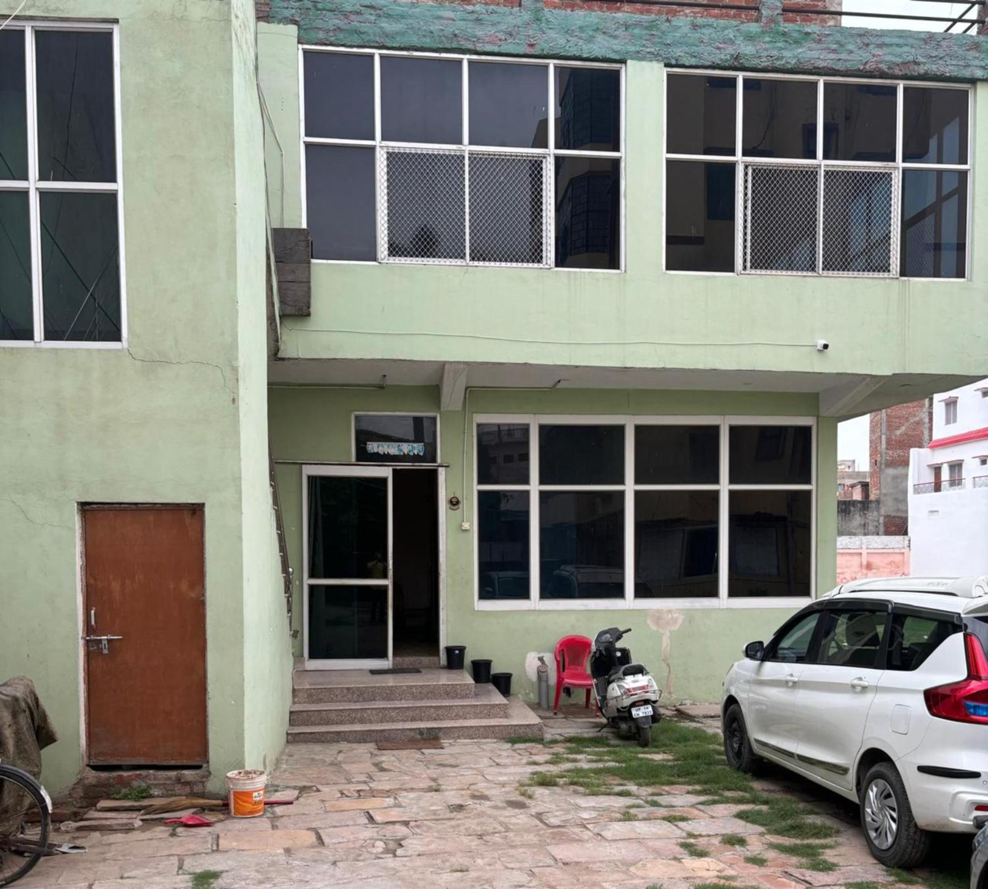 Goroomgo Varanasi Paradise Varanasi - Parking & Restaurant Available - Perfect Location And Comfortable Room Luaran gambar
